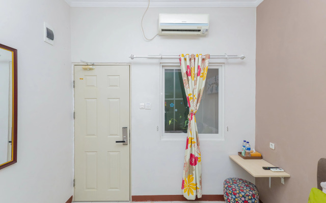 Urbanview Hotel Sofie Syariah Sidoarjo