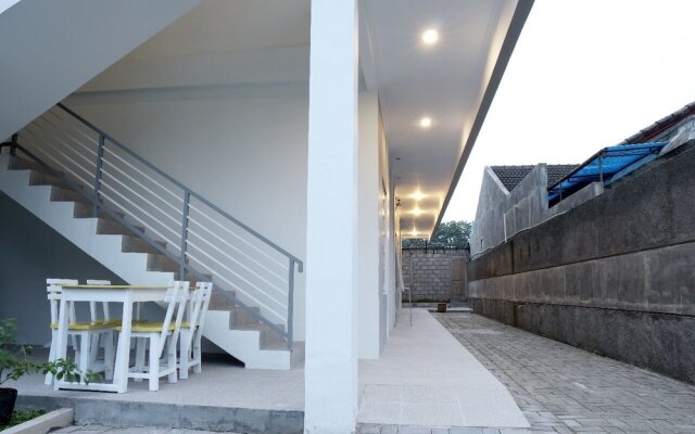 Djuragan Kamar Nogotirto - Hostel