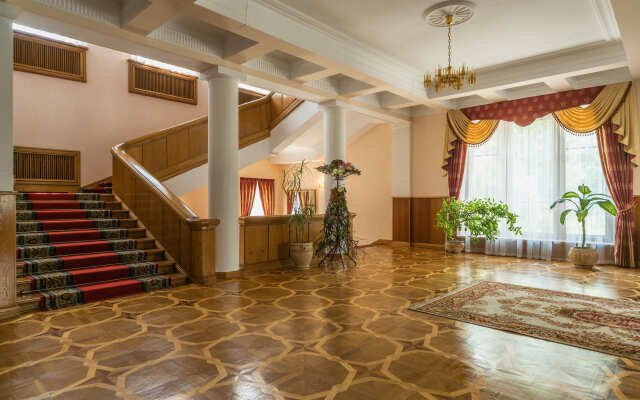 Nizhnaya Oreanda Hotel