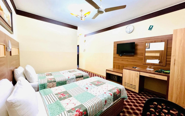 Al Ahrar Hotel