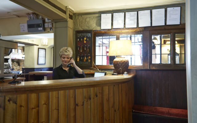 Red Lion Hotel Adderbury by Greene King Inns