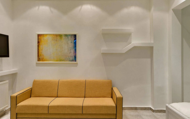 Colors Rooms & Apartments