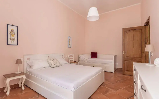 Il Cortile degli Aragonesi by Wonderful Italy