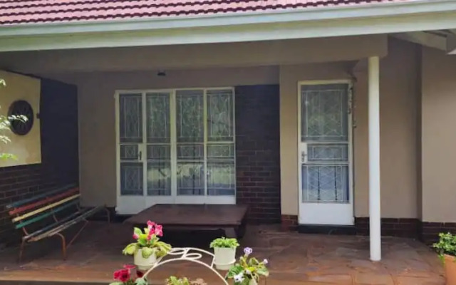 Lovely 3 bed in Mount Pleasant - 2153