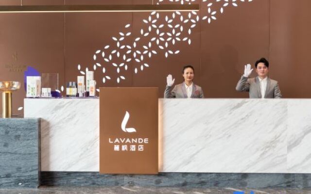 Lavande Hotel （Foshan Zumiao Zhen'an Subway Station）