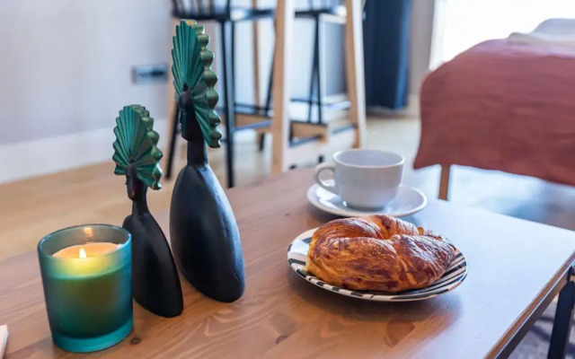 Studio Flat With Panoramic City View in Atasehir