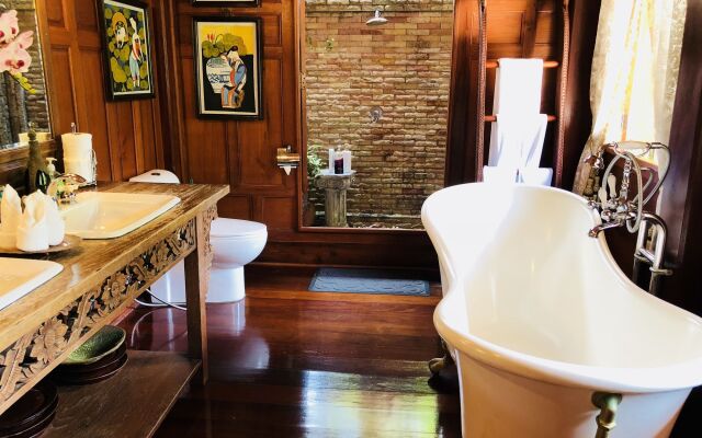 Royal Thai Villas