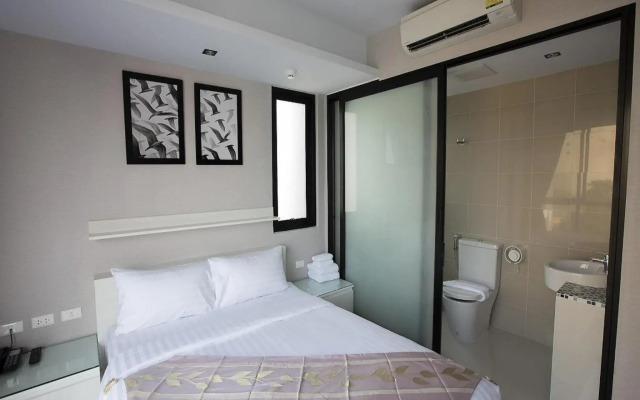 Serenotel Pattaya Beach Front