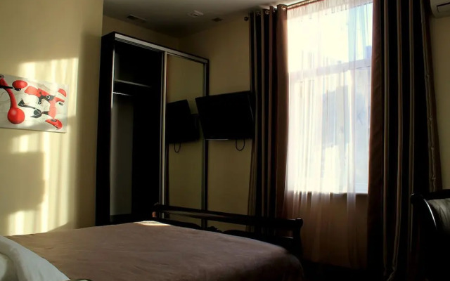 Zenith Hotel