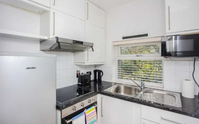 Bright and Spacious 1 Bedroom in West Hampstead