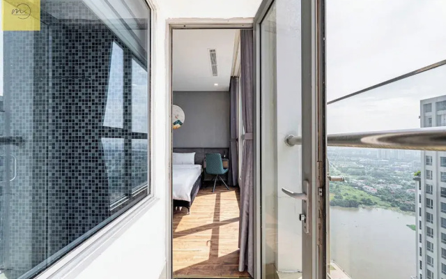 Landmark 81 Magical Tower Apartment