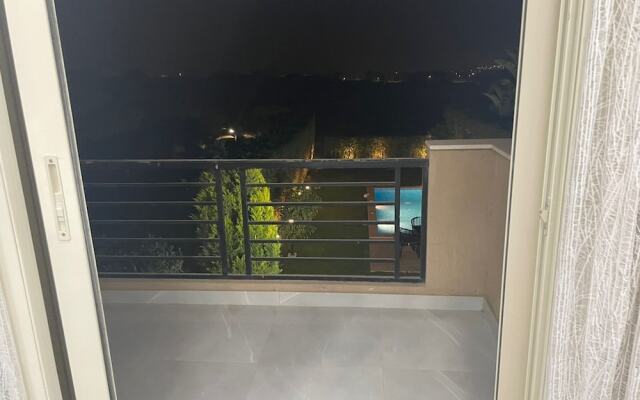 New Giza villa with private pool