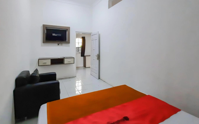 RedDoorz near Universitas Palangkaraya – Guest Rooms – Palangkaraya