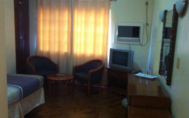 Tondaligan Beach Hotel