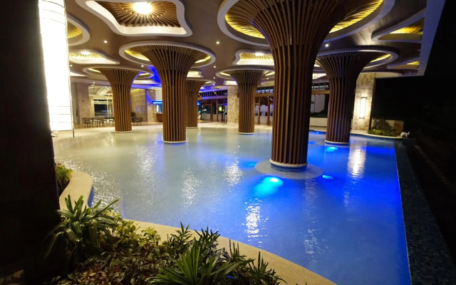 Central Park Reef Resort