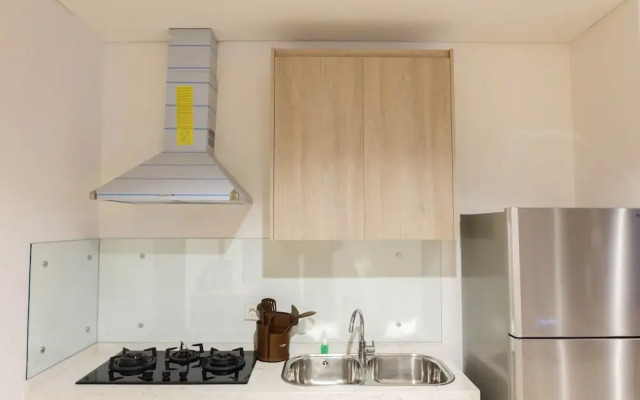 Spacious Elegant 3br Veranda Residence @ Puri Apartment