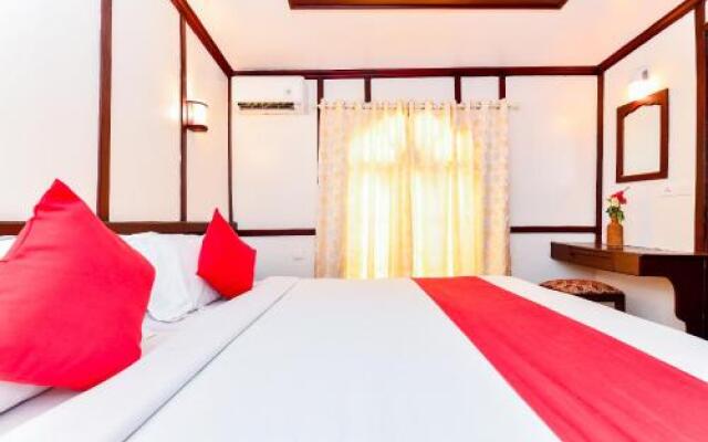 OYO 25089 Gold River Indraprastha Houseboat