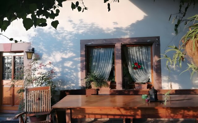 Room-small Holiday Cottage Ivy