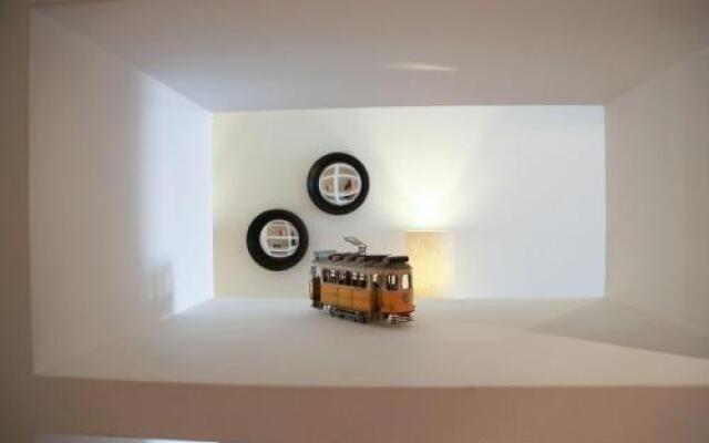 Lovelystay - Chiado 3Bedroom Wonder