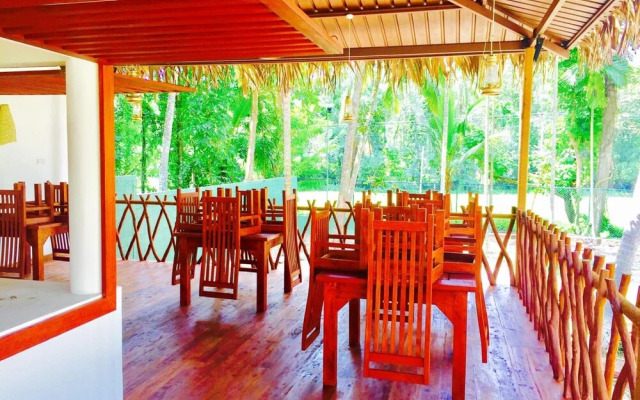 Airport resort