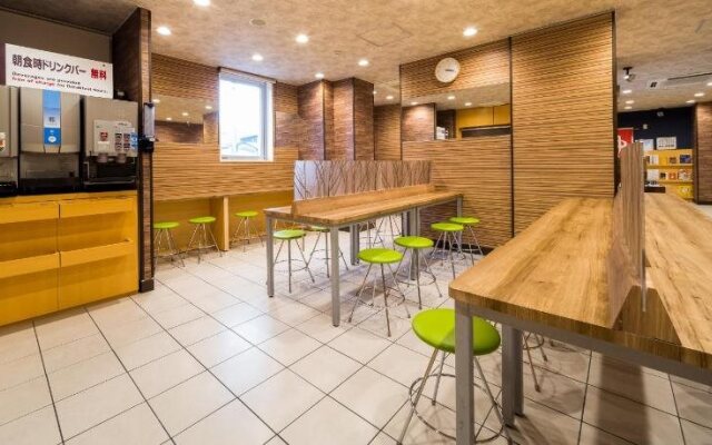 Super Hotel Yokkaichi/Along National Highway 1 (Kokudo Ichigou-Zoi)