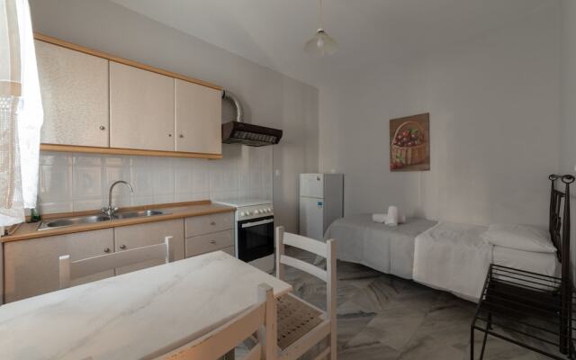 Aphrodite Hotel & Apartments