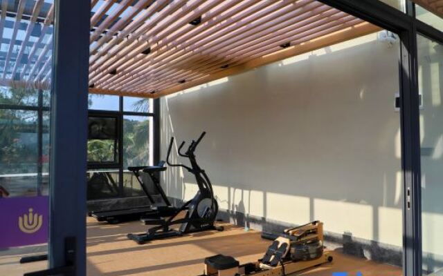 Sanya icare Aiqi Hotel (Dadonghai No.1 Harbour City)