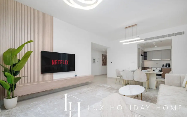 LUX  The Creek Palace Residence Suite 2