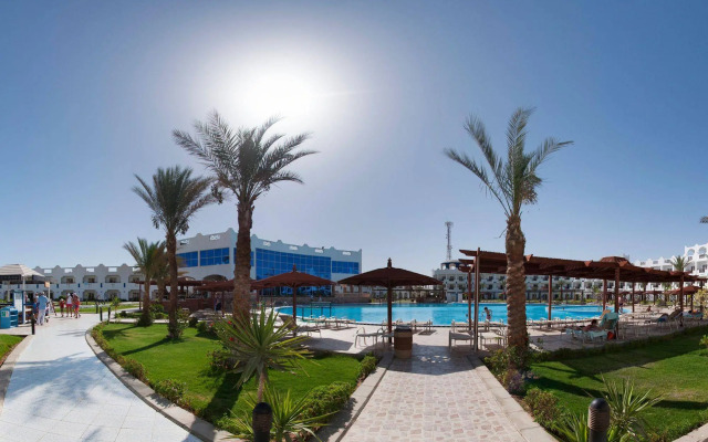 Golden 5 Topaz Suites Hotel
