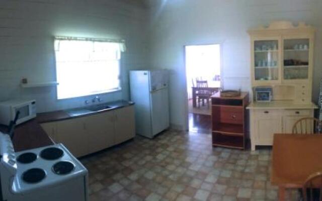 Almare, 7 Gowing Street