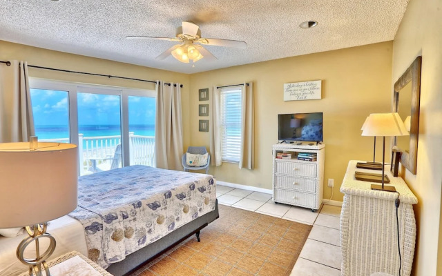 Beach Haven #C6