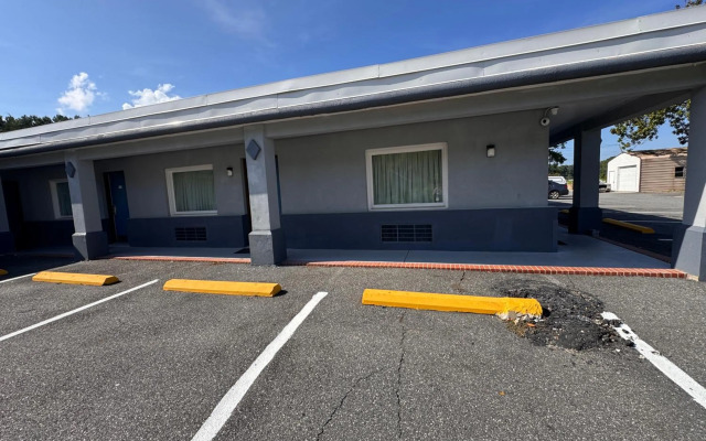 Whispering Pines by Hotel O Whitestone VA