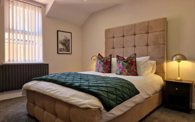 Dysa Clifton Apartments