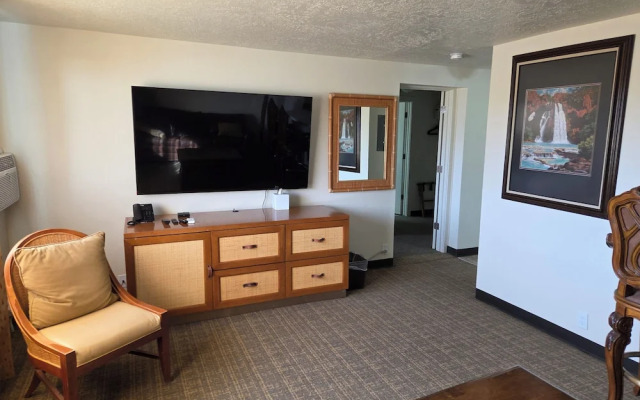 New Western Inn & Suites