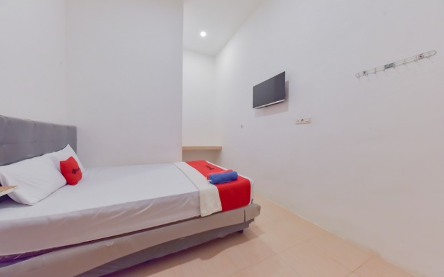 Reddoorz Near Juwata Airport Tarakan – Guest Rooms – Tarakan