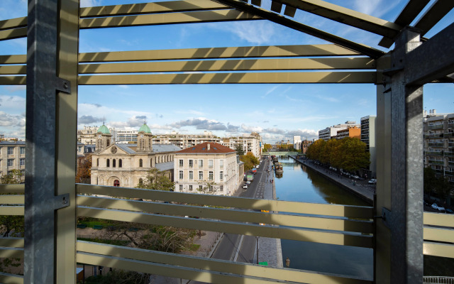 Holiday Inn Express Paris-Canal de la Villette by IHG