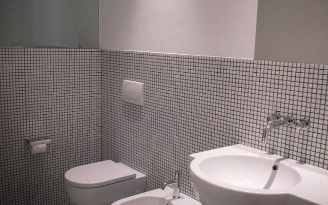Mxp Rooms Guest House