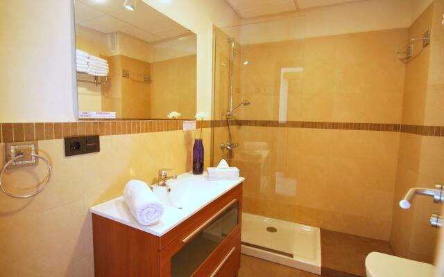 Living Sevilla Apartments