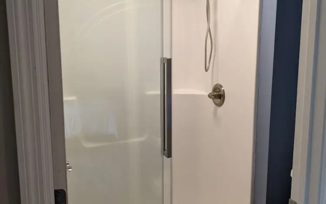 Talkin Tackle Outfitter and Lodge