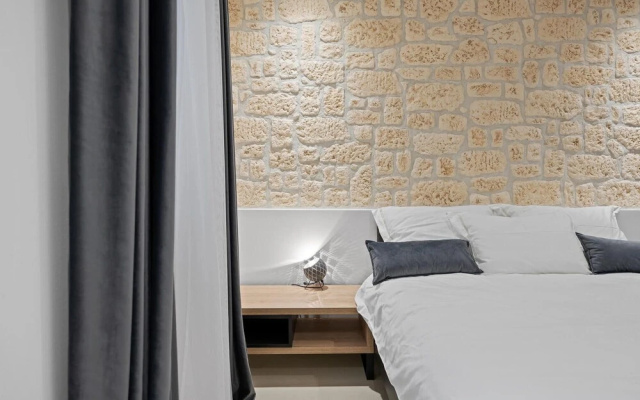 Amazing Home in Sibenik With Wifi and 3 Bedrooms