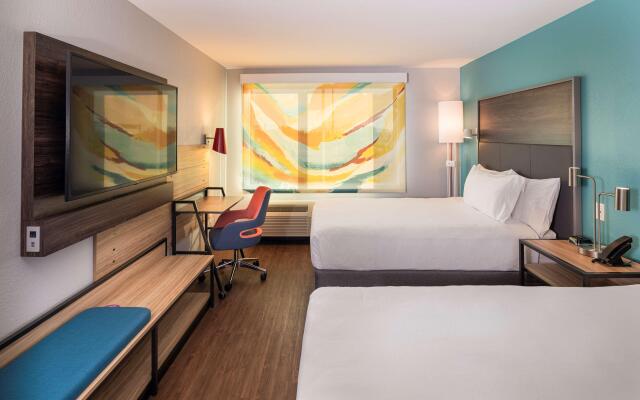 Tru By Hilton Phoenix Glendale Westgate, AZ