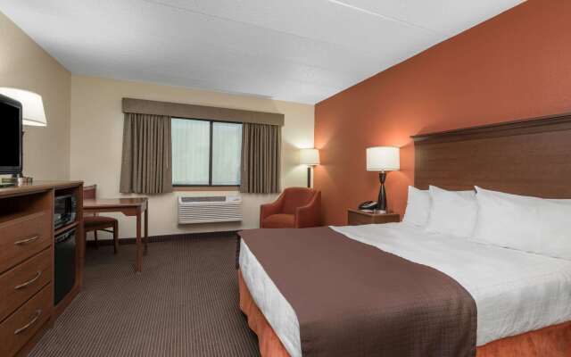 AmericInn by Wyndham Worthington