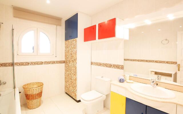 La Perla - Four Bedroom