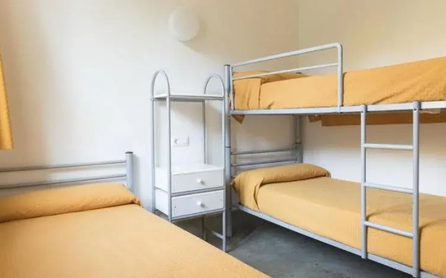 Albergue Inturjoven El Bosque