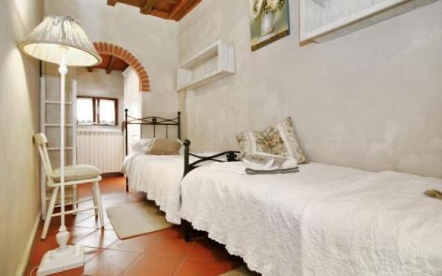 Gina Guest House