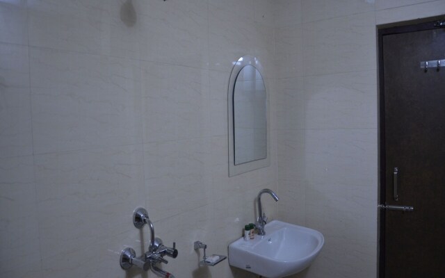 OYO 8074 Hotel G 9
