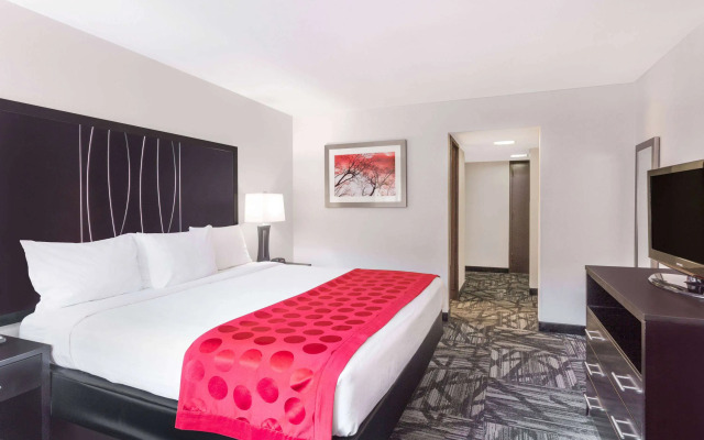 Ramada by Wyndham Tuscaloosa