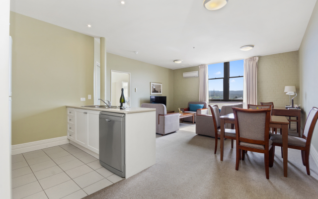 Launceston Central Apartment Hotel