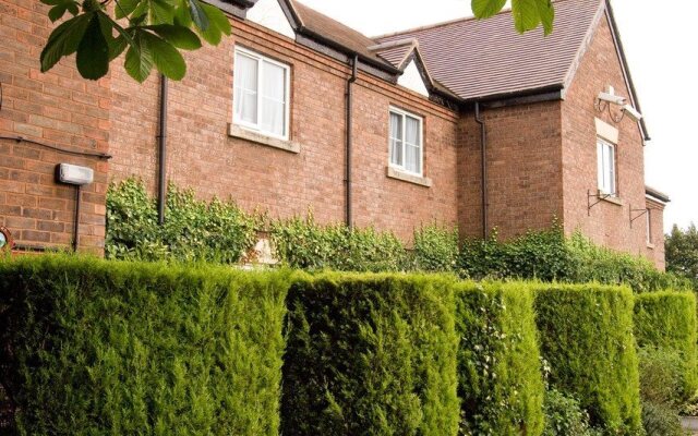 Premier Inn Lichfield North East - A38