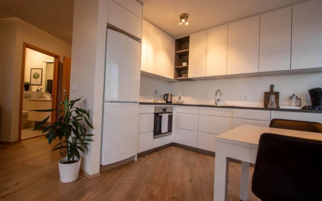 Apartment H62